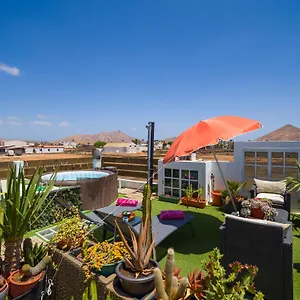Solo Adultos, Tuneras Country house La Oliva